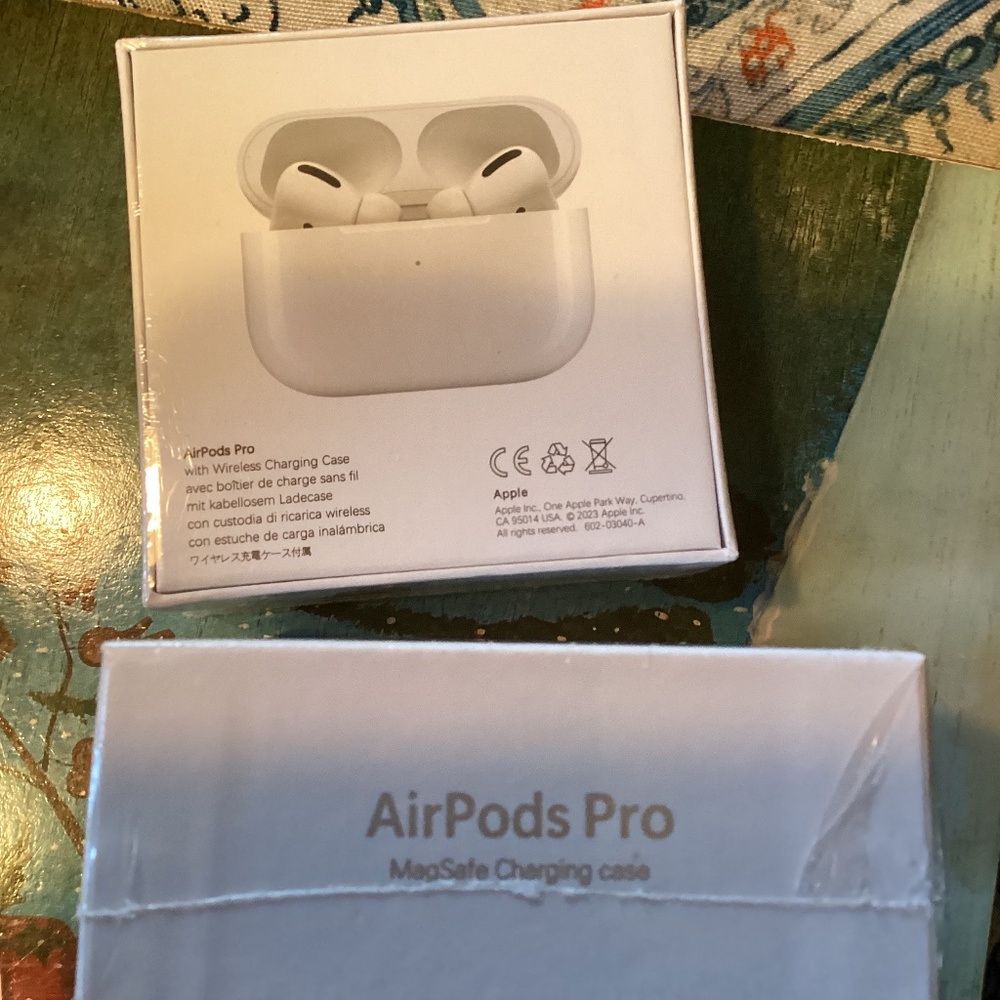 Apple AirPod Pros new in box